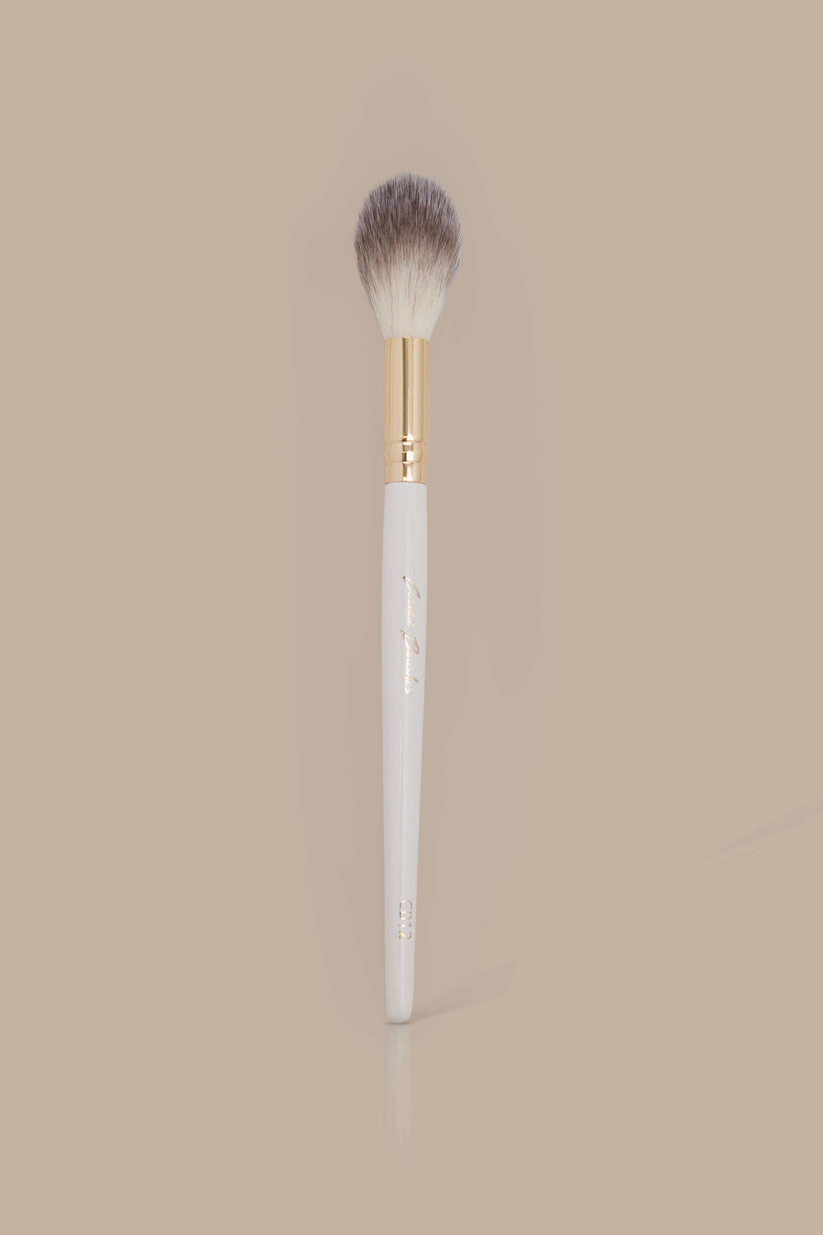 CB12 Tapered Face Blending Brush - Ivory