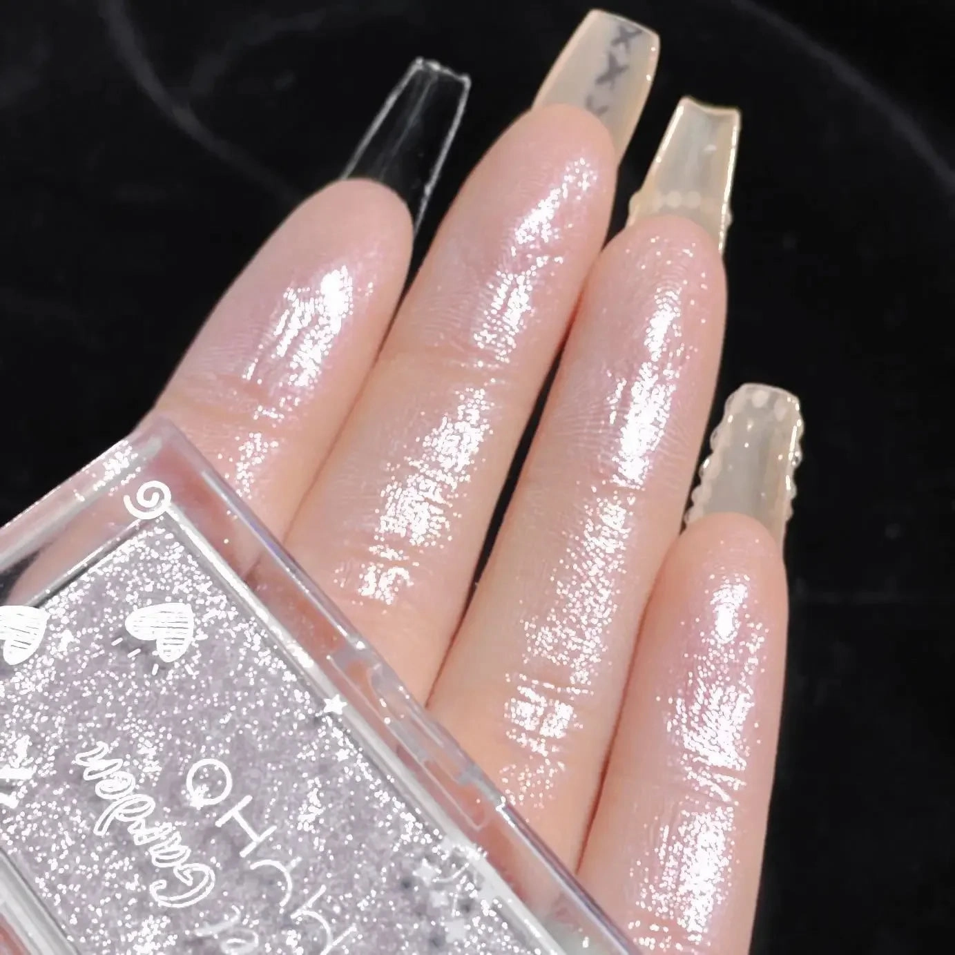 Diamond Highlighter Powder Spray Waterproof High Gloss Glitter Body Bronzer