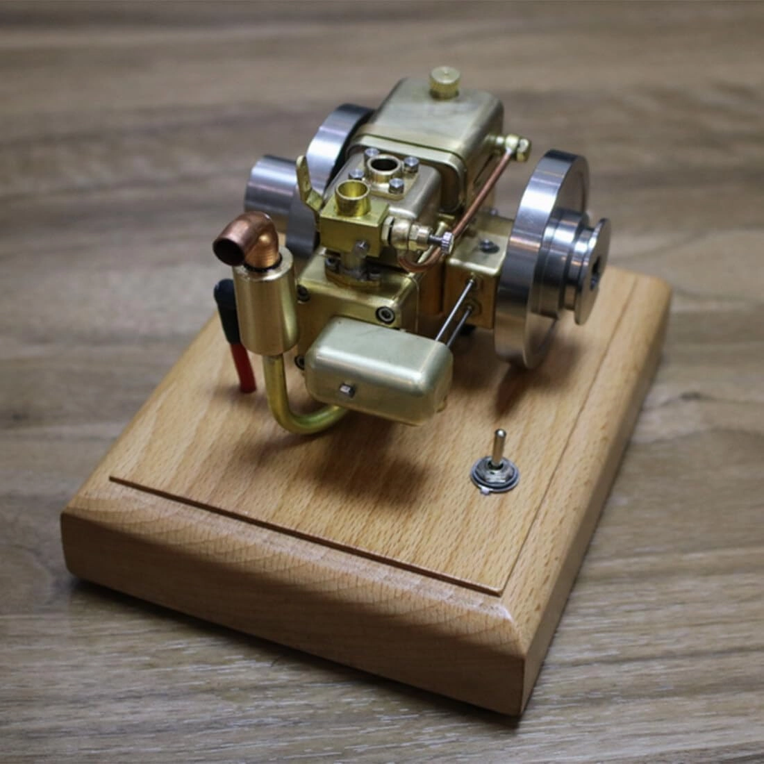 Engine Model Kits That Runs, 1.6CC 4-Stroke Water-Cooled Single-Cylinder Gasoline Engine with Wooden Base, Educational Desktop Model for Engine Enthusiasts