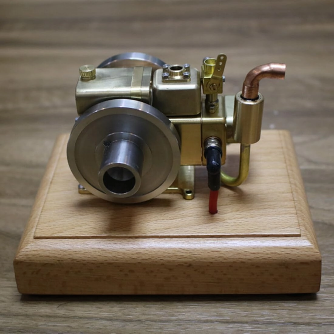 Engine Model Kits That Runs, 1.6CC 4-Stroke Water-Cooled Single-Cylinder Gasoline Engine with Wooden Base, Educational Desktop Model for Engine Enthusiasts