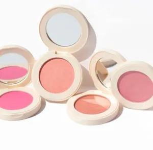 FARMASi Powder Blusher, Glow Boosting, Naturally Luminous Lightweight, Highly Pigmented, Soften and Moisturize the skin, Buildable Coverage Blush, Vegan 0.159 Fl Oz / 4.5g-03 Cool Queen