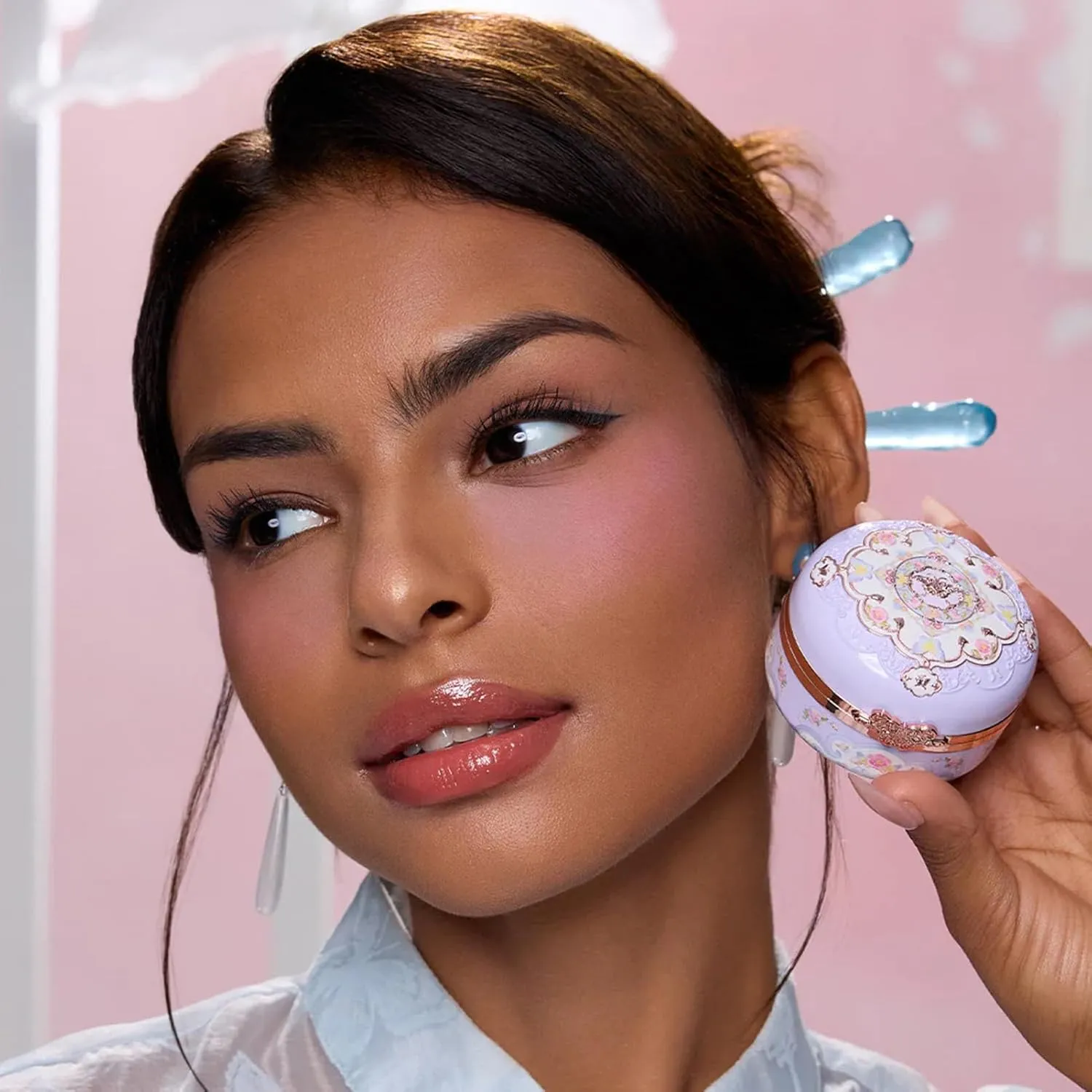 Flower Knows Butterfly Cloud Collar Rouge Box Highlighting & Blush Duo Powder,Matte Finish,Buildable & Blendable Makeup Blush for cheeks,Soft & Long-lasting for Girls & Women(04 Fluttering Romance)