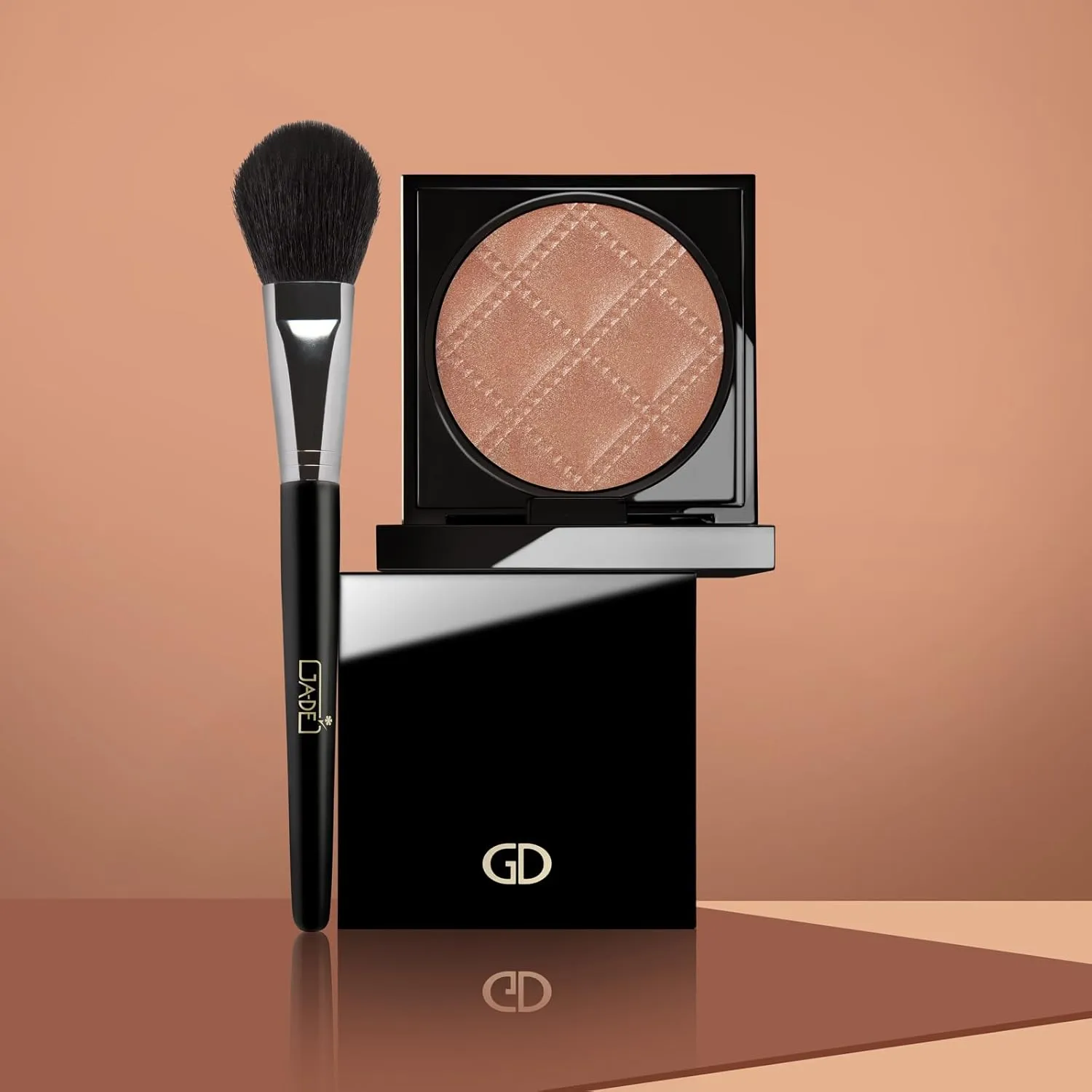 GA-DE Idyllic Soft Satin Bronzing Powder, 62 - Velvety Contour Makeup - Smooth and Creamy Bronzer Makeup - Blends Effortlessly and Evenly - 0.49 oz