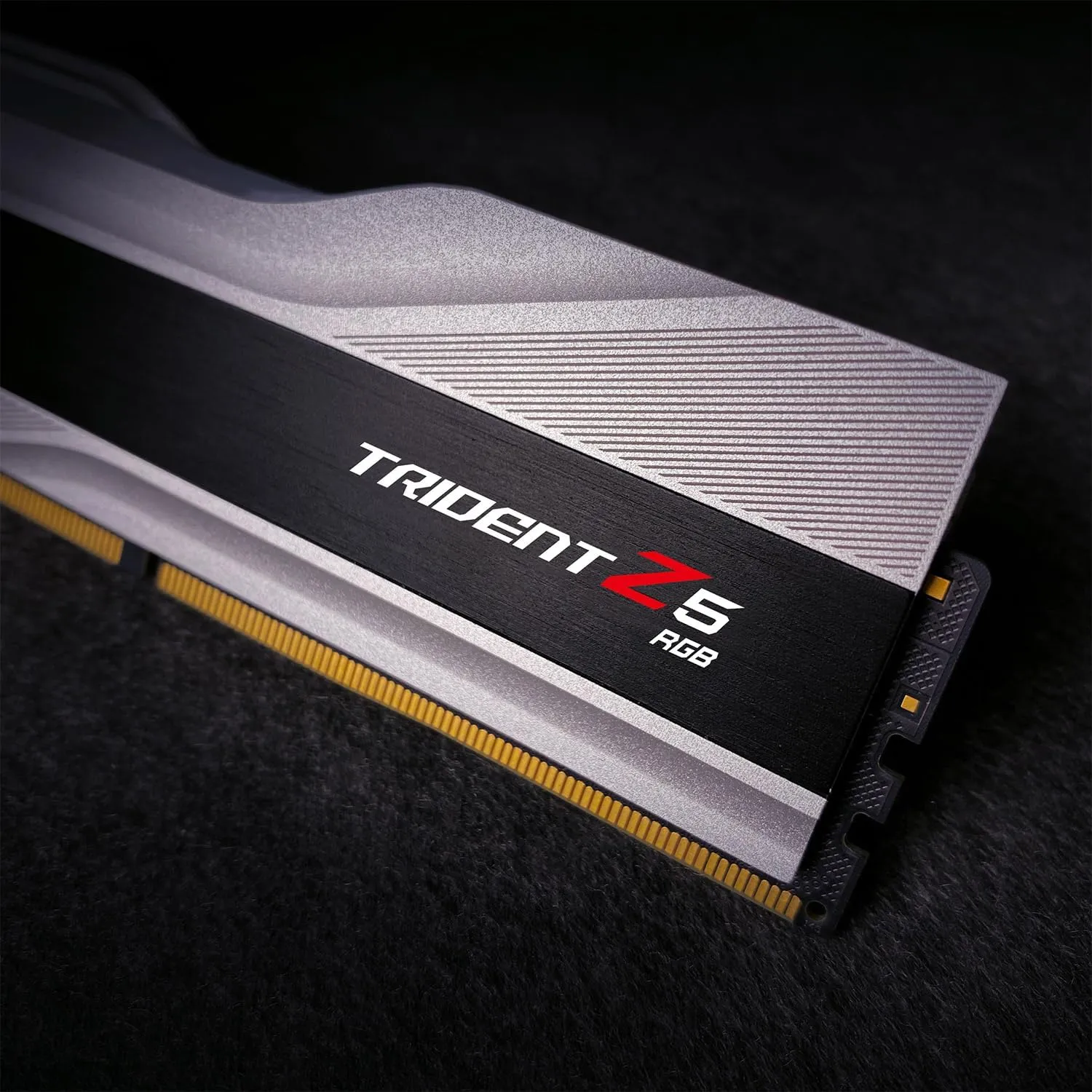 G.SKILL Trident Z5 RGB Series (Intel XMP 3.0) DDR5 RAM 32GB (2x16GB) 7200MT/s CL34-45-45-115 1.40V Desktop Computer Memory UDIMM - Metallic Silver (F5-7200J3445G16GX2-TZ5RS)