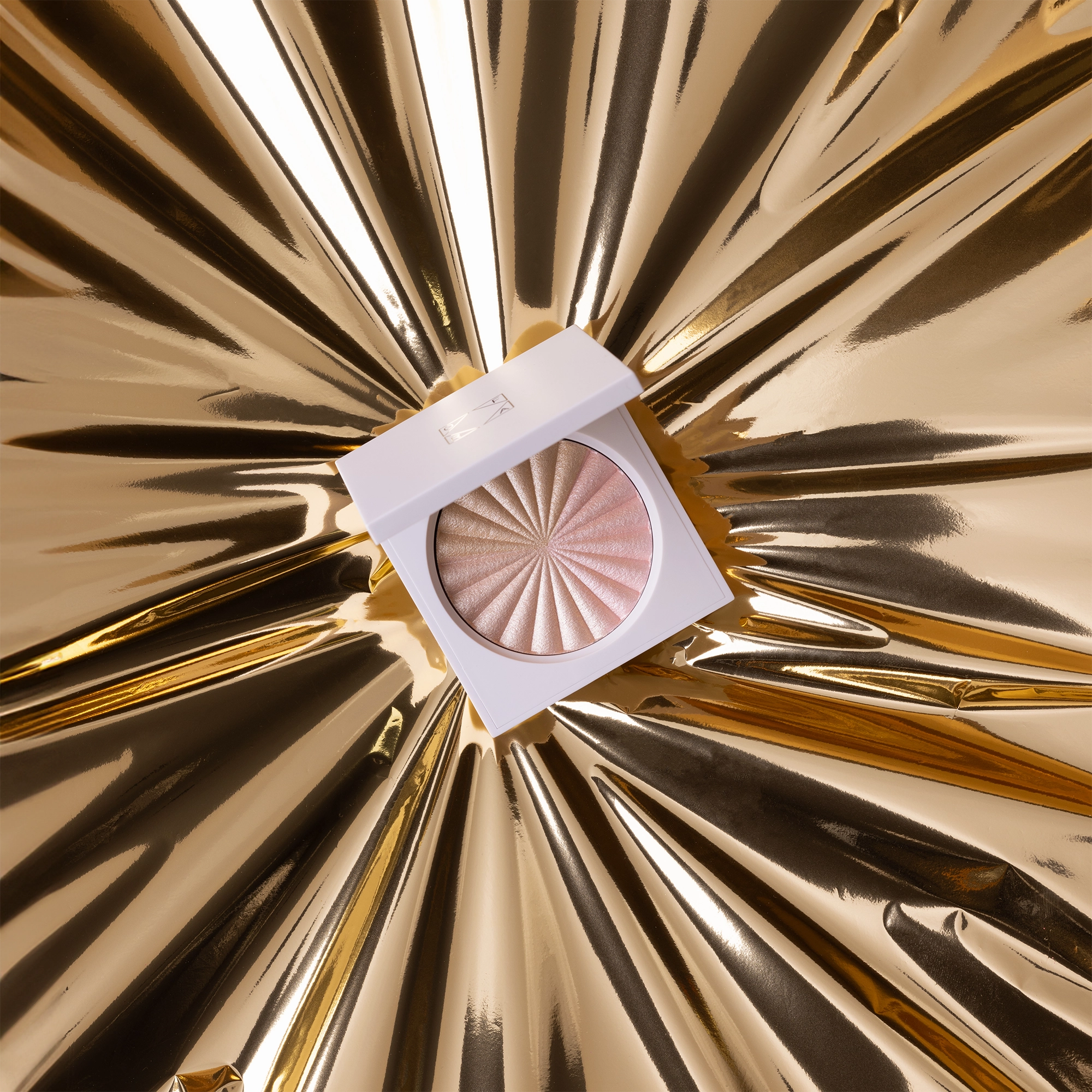 Highlighter - Golden Hour  From Ofra Cosmetics