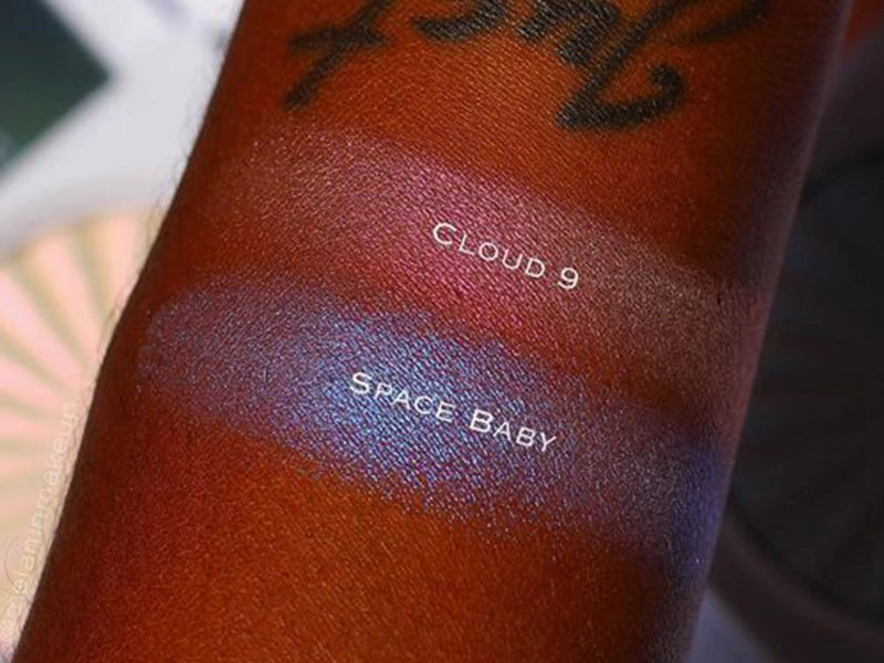 Highlighter - Space Baby From Ofra Cosmetics