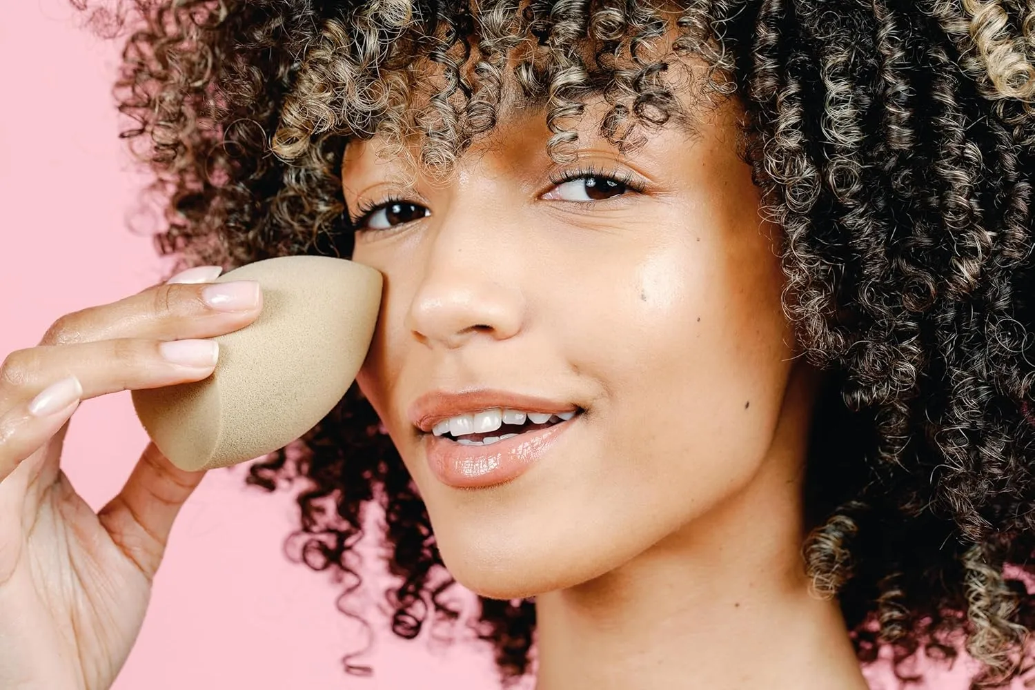 Jenny Patikin Pure Luxury Au Naturel Green Tea Makeup Sponge - Beauty Blender & Sponge for Flawless Face Makeup Blending - Organic & Soft Beauty Blender Surface