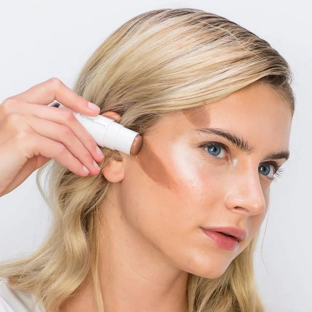Kara Essentials Contour Stick