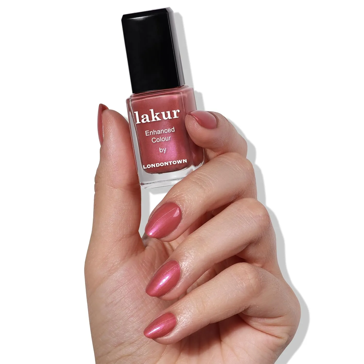 LONDONTOWN Candy Apple Red Shimmery Nail Polish, Slopeside lakur, Vegan Chip-Resistant Long-Lasting Nail Lacquer, 40 fl oz
