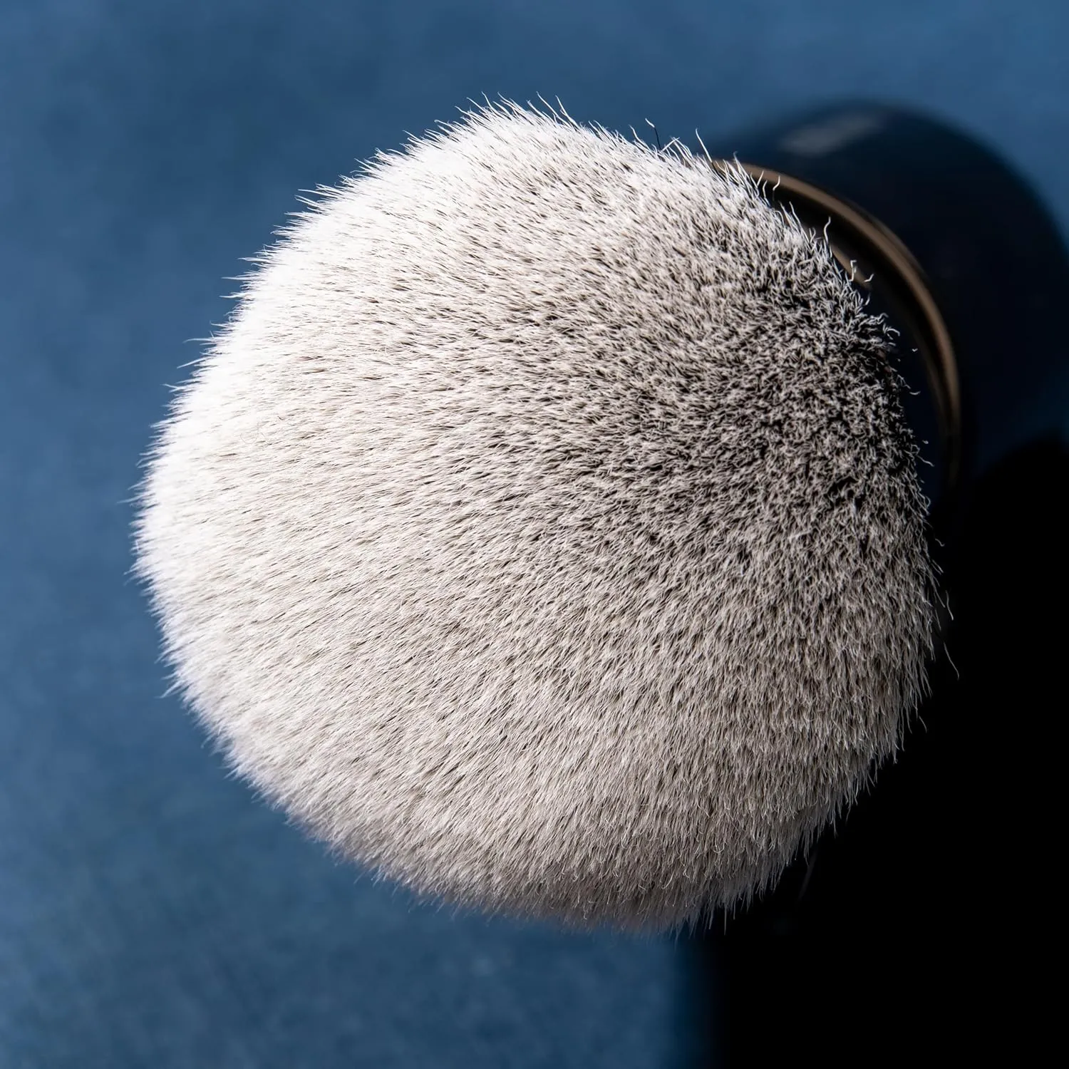 Lune Aster Kabuki Brush - High-performance, vegan Kabuki Brush.