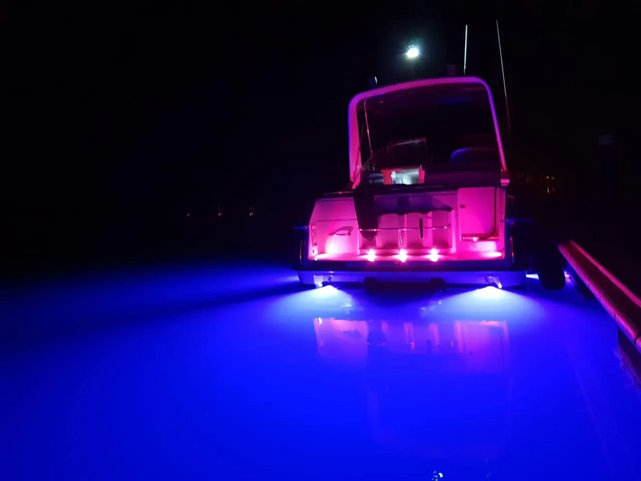 Made in Japan JB20W Underwater LED Boat Light – 60W COB – IP68 Waterproof Transom Mount 9-32V DC Fishing, Wake, Cruiser & Trailer BoatsM Arine LED Light (White case, Cool White)