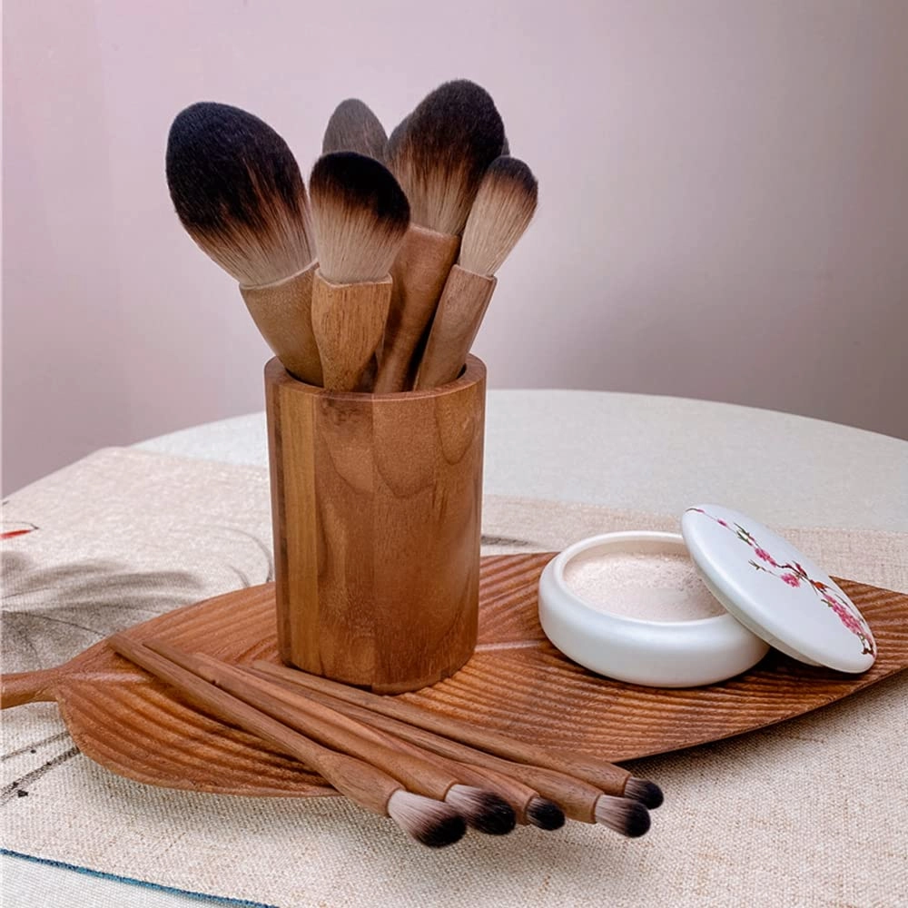 Makeup Brushes Soft Premium Synthetic Fiber Makeup Brush Set， Advaced Face Makeup Tools for Foundation Powder Blush Contour Eyeshadow Concealer Applicator Brush Tools Wulnut Handle 28-9