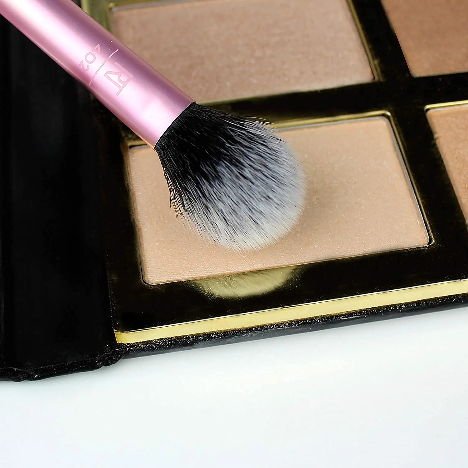Real Techniques Professional Powder Setting Makeup Brush, Helps Lock in Foundation and Concealer, Pink, (Pack of 4)