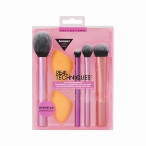 Real Techniques Everyday Essentials Makeup Brush Set with Sponge - 6 Pcs set