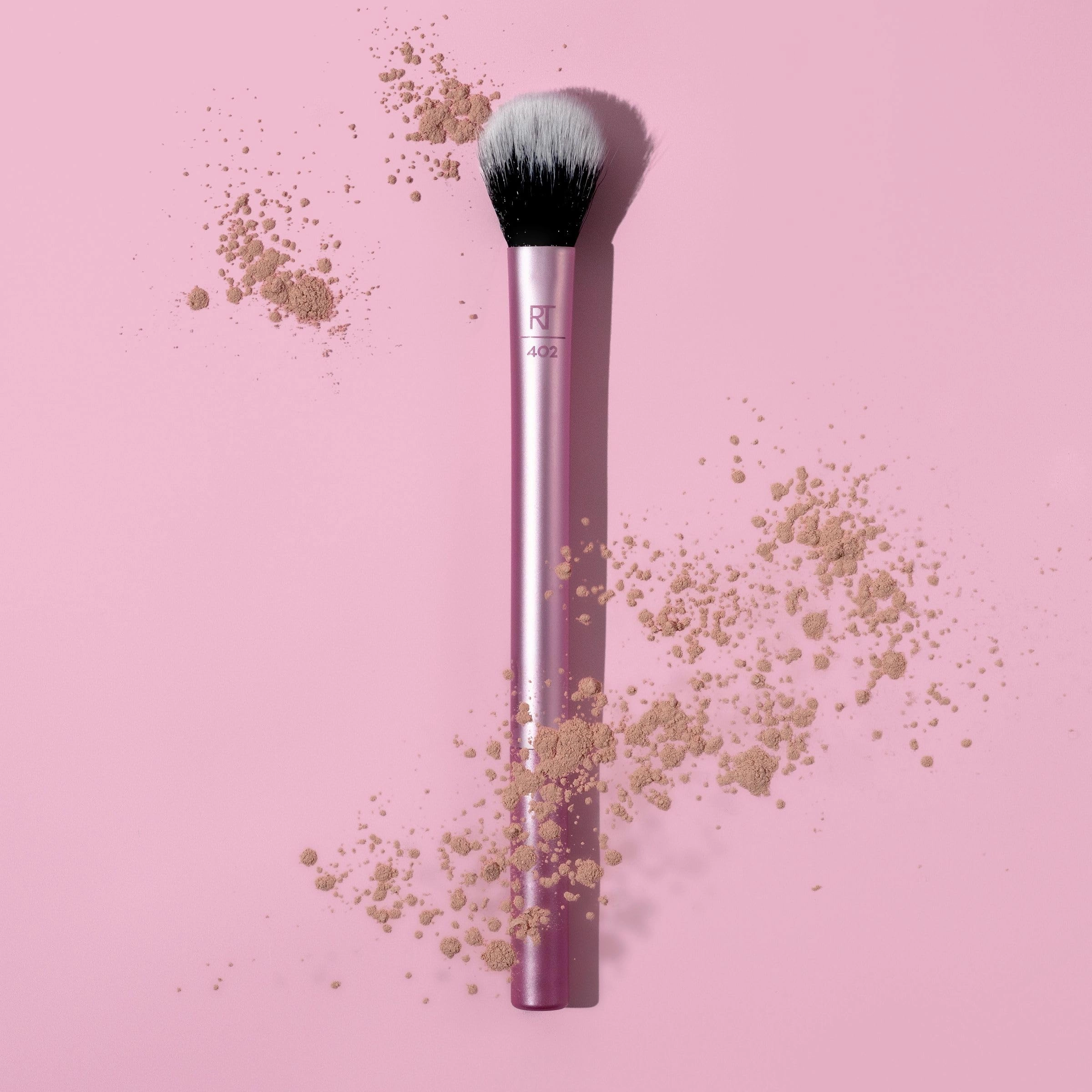 Real Techniques Makeup Setting Brush, For Setting Powder, Loose Powder, & Pressed Powder, Face Makeup Brush, 402 Brush, Sheer Coverage For Highlighter, Synthetic & Cruelty-Free Bristles, 1 Count