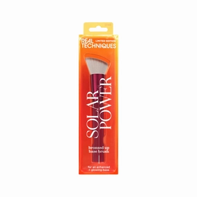 Real Techniques Solar Power Bronzed Up Base Brush 0148