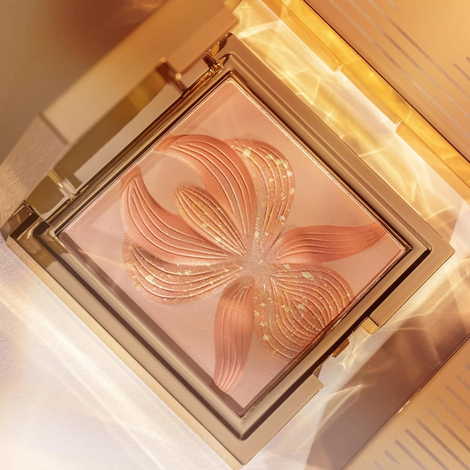 Sisley Paris L'Orchidee 3 Corail - Highlighter Blush with 3 Shades - Enhances Complexion & Contours the Face - Sheer, Luminous Finish