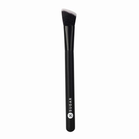SUGAR Cosmetics Blend Trend Face Brush - 003 Contour